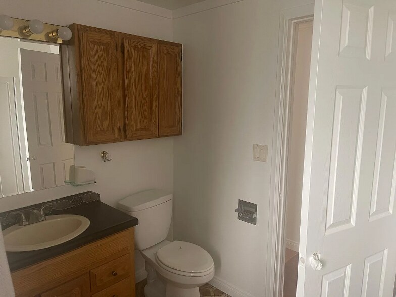 Building Photo - 19410 Blythe St