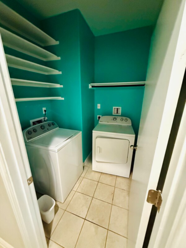 Building Photo - 400 Eagle Brook Ln