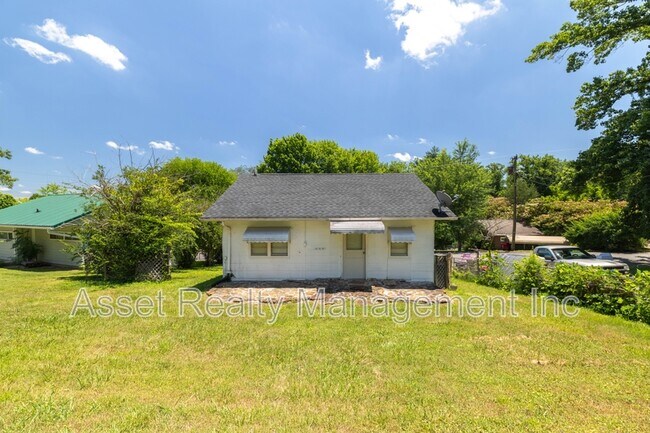 Building Photo - 102 Wainwright Rd