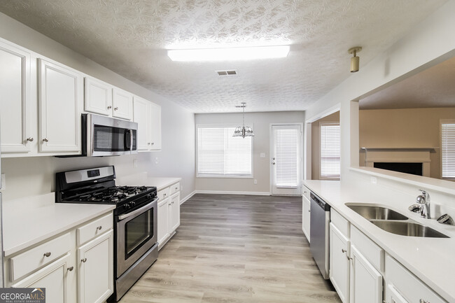 Building Photo - 2372 Benson Ridge