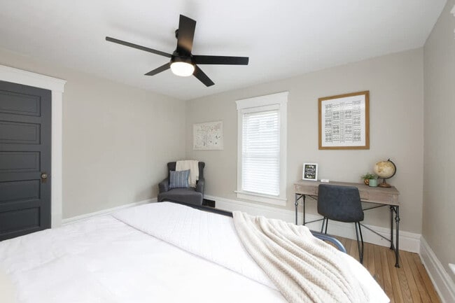 Building Photo - 713 Crosby St