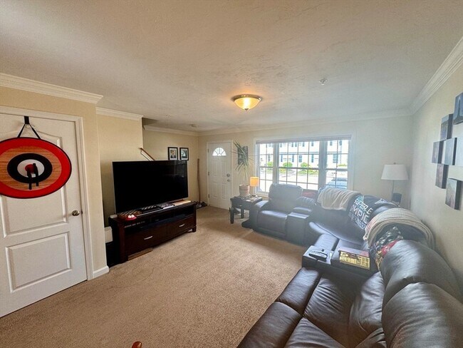 Building Photo - 14 Merrimac Way