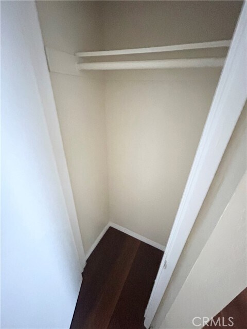 Building Photo - 921 S Gramercy Dr