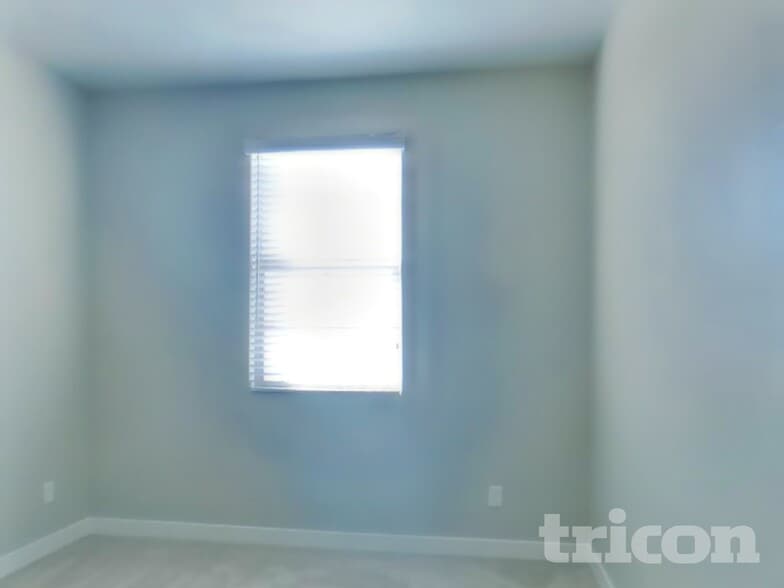 Building Photo - 2638 E Danbury Rd