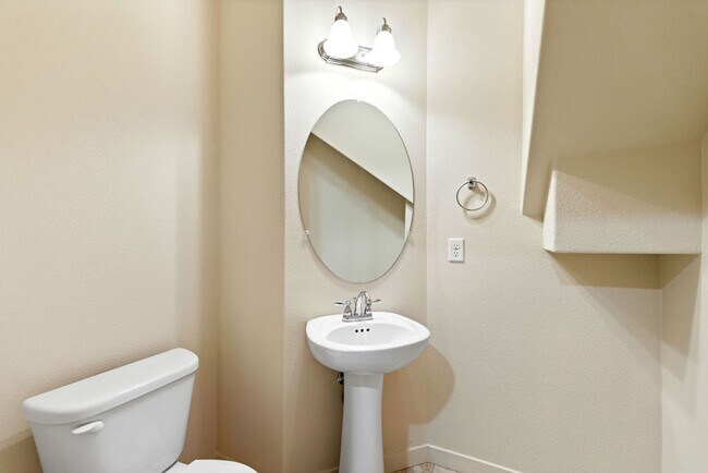 Building Photo - **AVAILABLE 18-May-2024** Woodridge Park C...