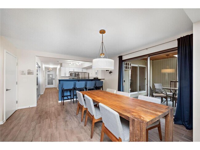 Building Photo - 4860 Park Commons Dr