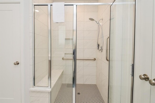 Building Photo - 28739 Tara Ridge Ct