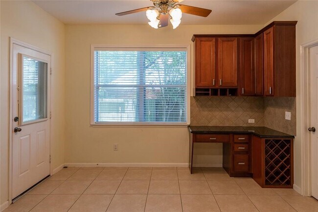 Building Photo - 111 Regan Mead Ct