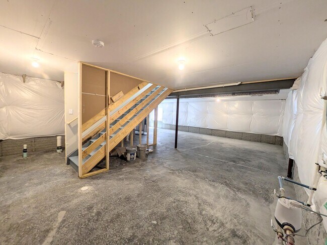 Building Photo - 9013 Hawk Hl Wy
