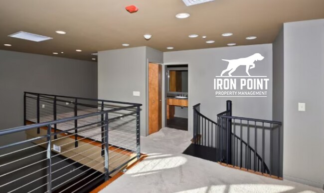 Building Photo - 2399RIVERWALK