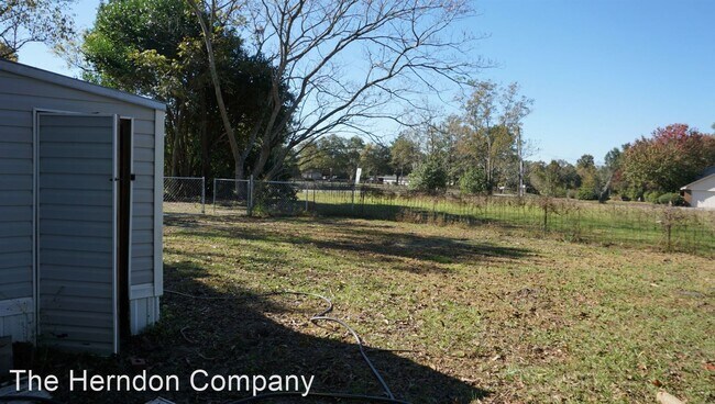 Building Photo - 4026 Old Clyattville Rd