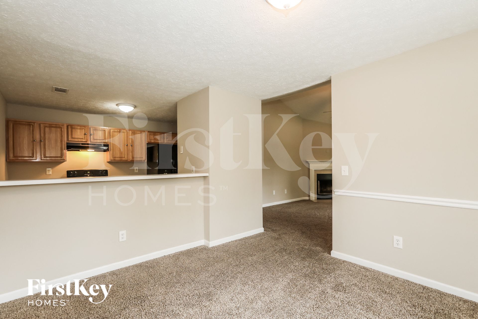 Building Photo - 9522 Sleepy Hollow Ln