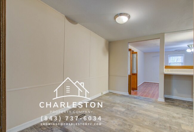 Building Photo - 756 Seaman Ln