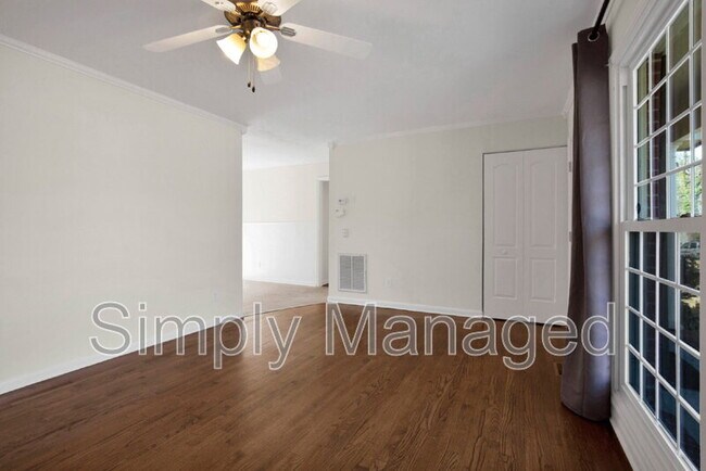 Building Photo - 7262 Ryan St