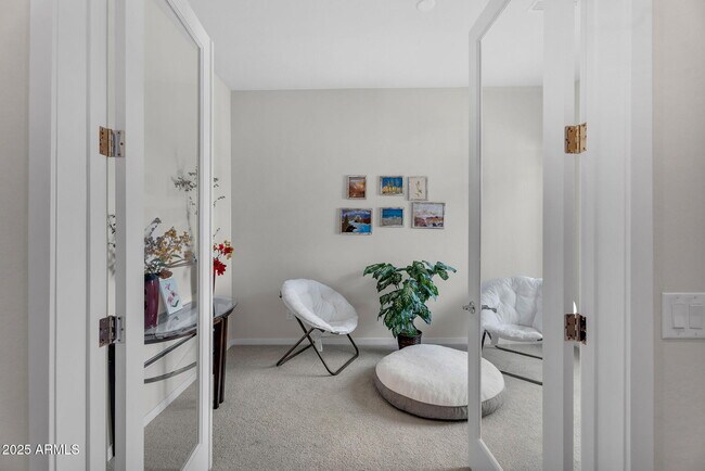 Building Photo - 866 W Flatiron Trl