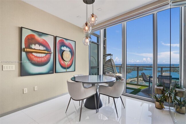 Building Photo - 1100 Biscayne Blvd