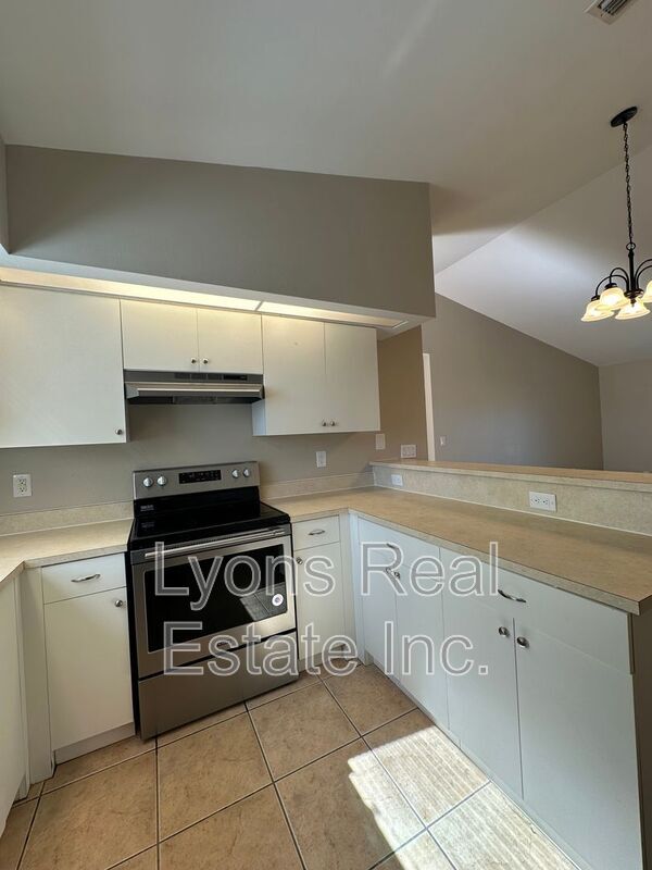 Building Photo - 2409 Park Rd