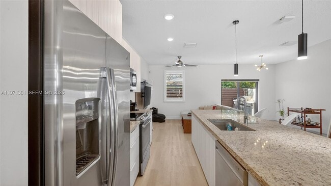 Building Photo - 10455 NW 82nd St