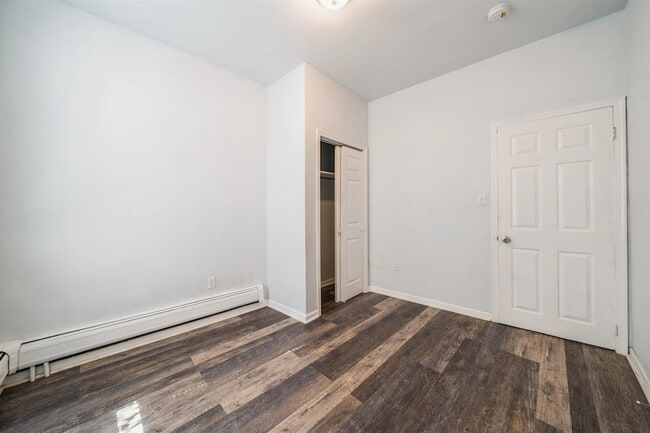 Building Photo - 309 14th St