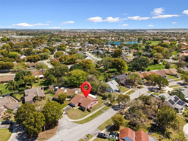 Building Photo - 1315 Egret Rd