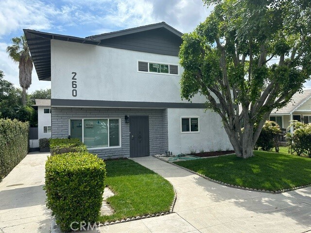 Primary Photo - 260 Linda Rosa Ave