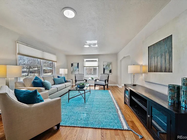 Building Photo - 761 Newport St