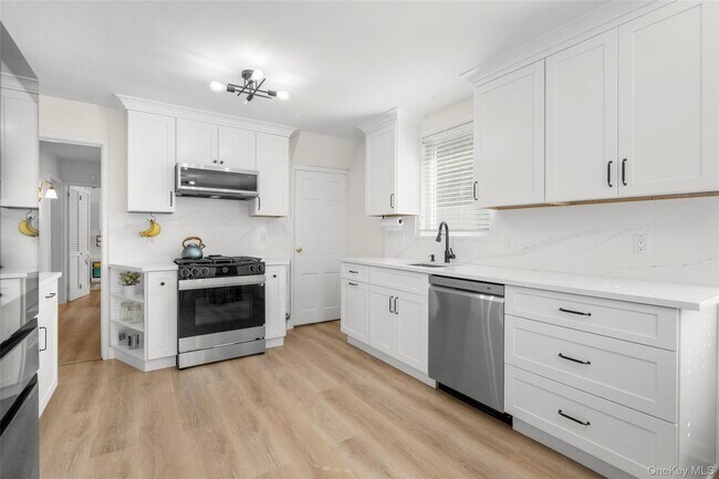 Building Photo - 151 Seacord Rd