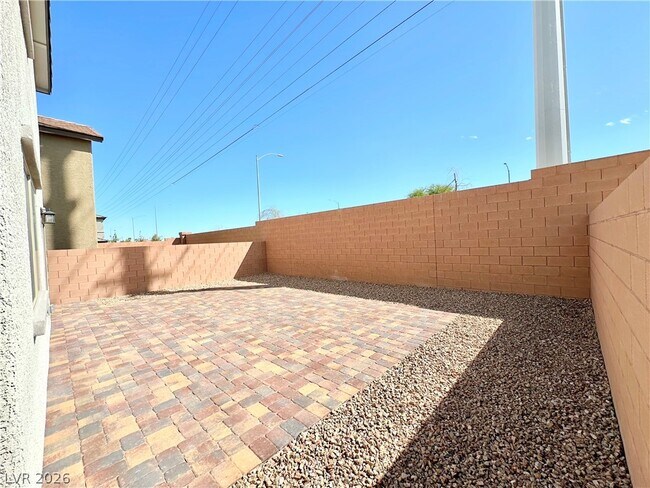 Building Photo - 7623 Royal Halo Ave