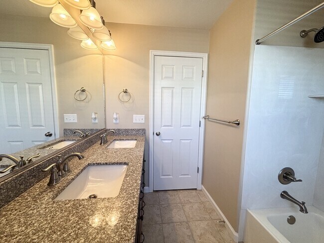 Building Photo - 3859 W Young Lucerne Cir