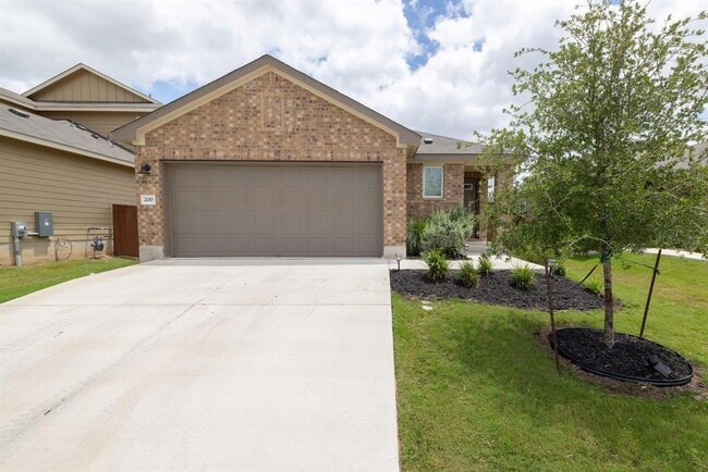 Building Photo - 200 Outlaw Dr