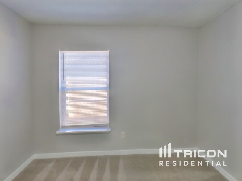 Building Photo - 1532 Irishwood Ct