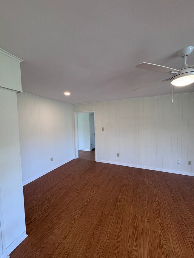Building Photo - 1115 Briar Creek Rd