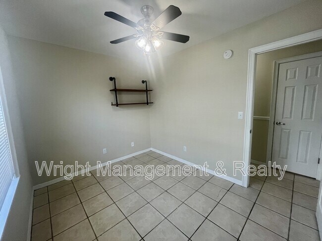 Building Photo - 505 S Westland Ave