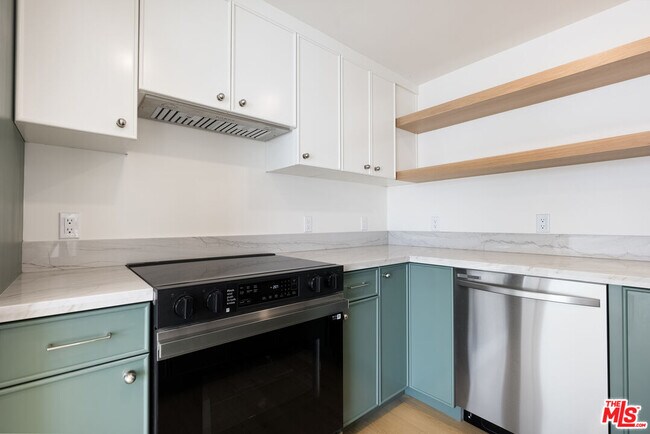 Building Photo - 8561 Belmont St