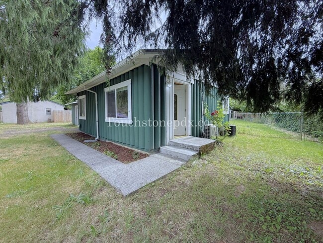 Building Photo - 5660 SE 125th Ave