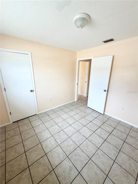 Building Photo - 506 Holt Cir