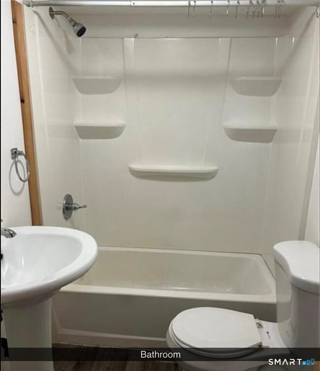 Building Photo - 41A W Main St