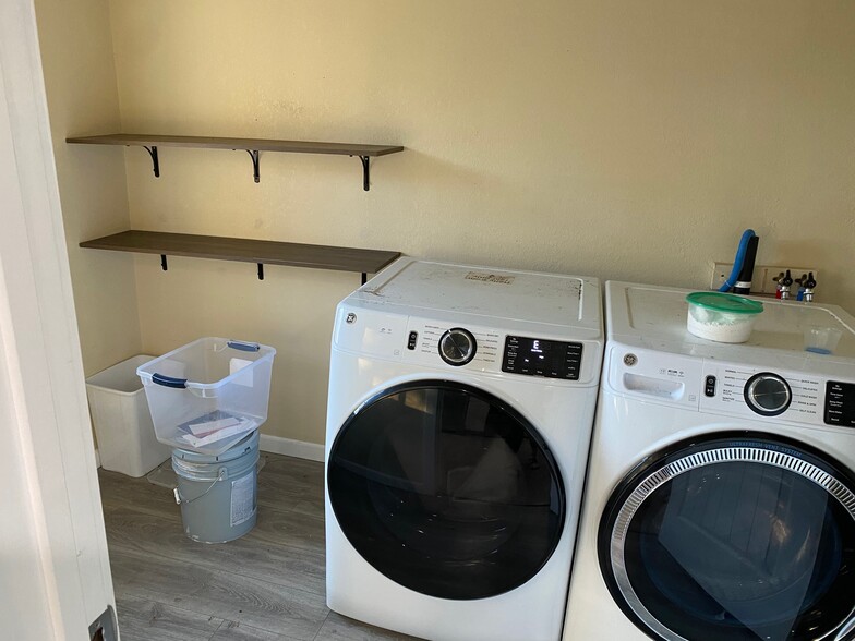 Laundry Room - 2035 Perfect Ln SW