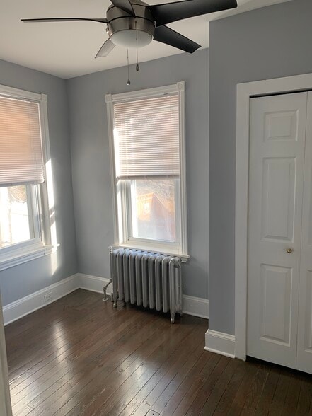 Building Photo - 203 Levering St