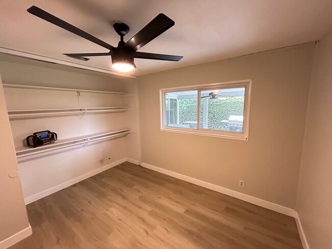 Building Photo - Nicely Updated Single Story 3 Bed 2 Bath H...