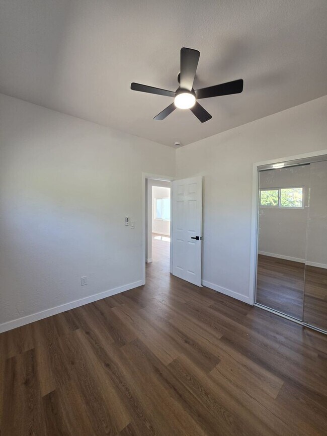 Building Photo - 3260-64 Steel Steet