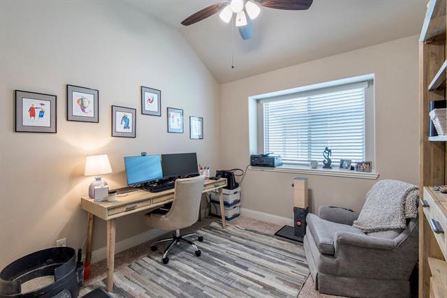 Building Photo - 808 Edinburgh Dr