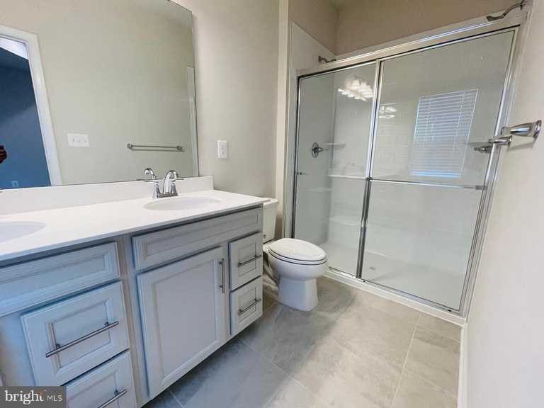 Building Photo - 4550 Chase Ln