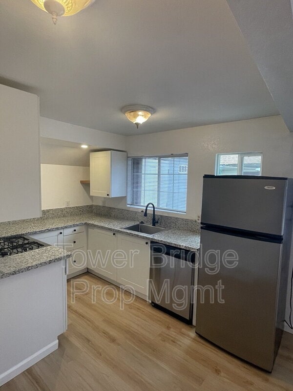 Building Photo - 1313 Lochbrae Rd