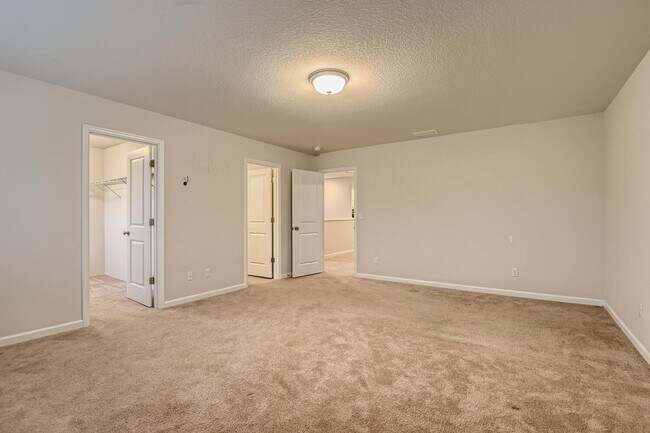 Building Photo - Beautiful Gresham Single-Family Home COMING SOON with a SPECIAL OFFER of $150 credit on your firs...