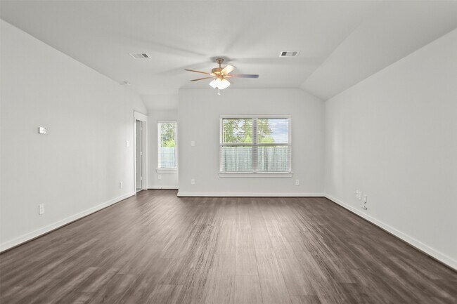 Building Photo - 30290 Kingston Heath Dr