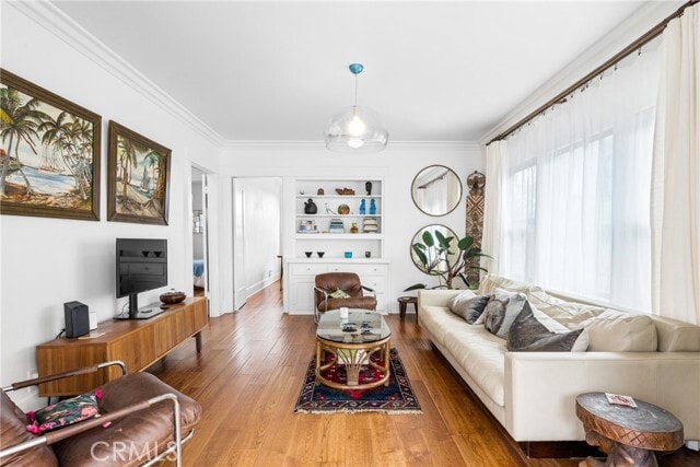 Building Photo - 3436 S Kerckhoff Ave