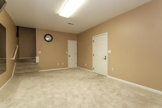 Building Photo - Farragut 37934 -  3 bedroom, 2.5 bath home...