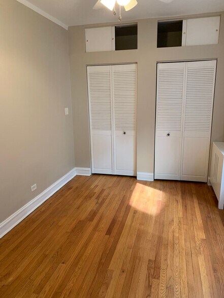 Building Photo - 1468 W Winnemac Ave