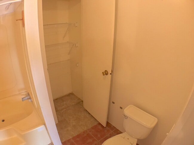 Building Photo - East El Paso 3 bed Refrig A/C